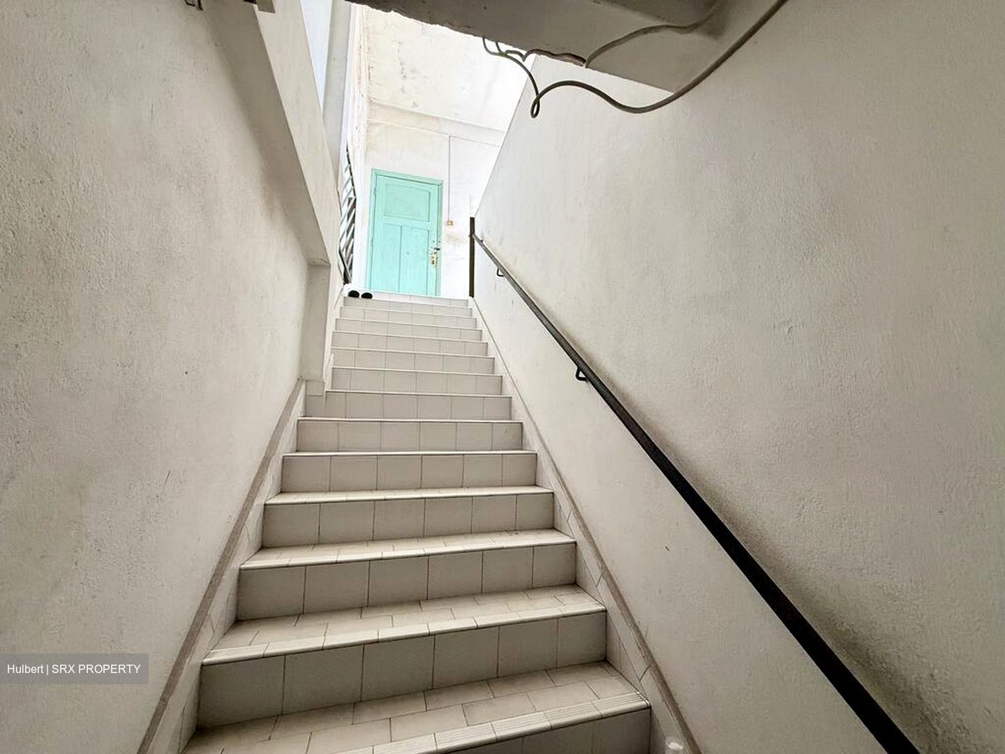 Changi Road (D14), Shop House #593657301